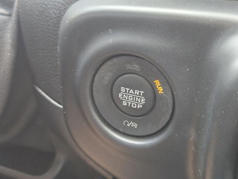 Used 2020 Jeep Wrangler Unlimited Sport AWD/4WD image 22