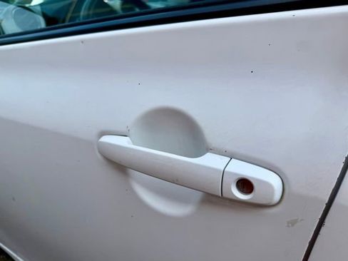 Used 2010 Toyota Matrix image 10