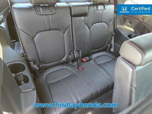 Certified 2025 Honda Pilot Black Edition image 19