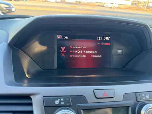 Used 2016 Honda Odyssey EX-L image 29