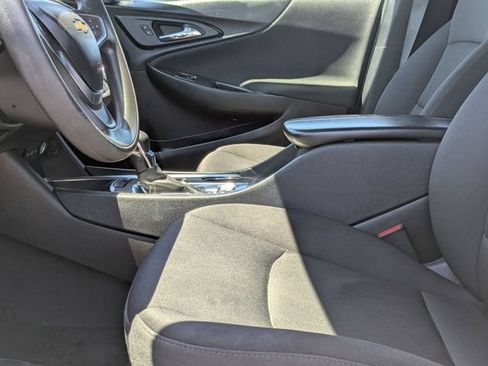 Used 2022 Chevrolet Malibu LT FWD image 12