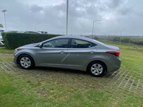 Used 2016 Hyundai Elantra SE FWD image 22