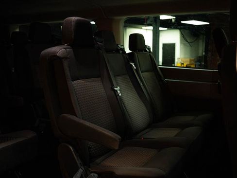 Used 2023 Ford Transit 350 XLT image 12