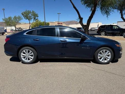 Used 2021 Chevrolet Malibu LT FWD image 4