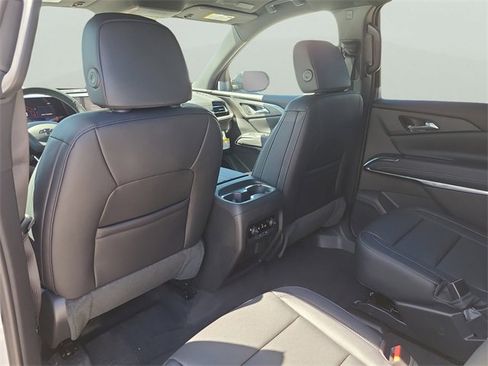 New 2026 Chevrolet Traverse LT w/ Midnight/Sport Edition image 16