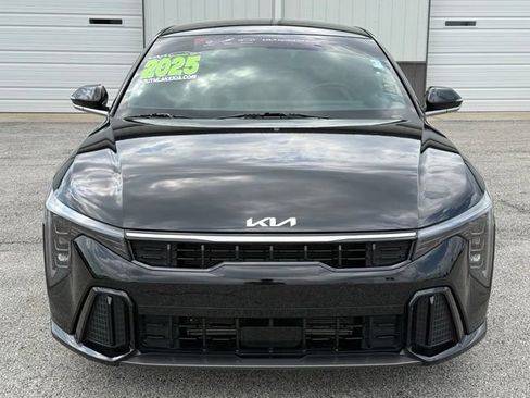Certified 2025 Kia K4 GT-Line w/ GT-Line Premium Package FWD image 2