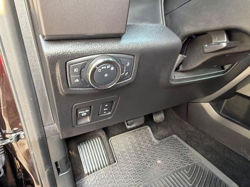 Used 2018 Ford F150 XLT w/ Equipment Group 302A Luxury AWD/4WD image 25