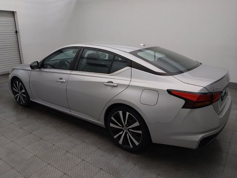 Used 2021 Nissan Altima 2.5 SR FWD image 3