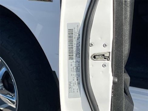 Certified 2019 RAM 1500 Express w/ Express Value Package image 28