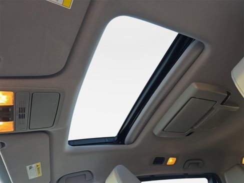 Used 2018 Honda Odyssey EX-L image 30