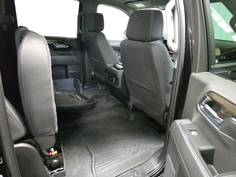 Used 2023 Chevrolet Silverado 1500 RST AWD/4WD image 17