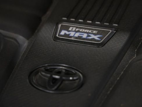 Used 2025 Toyota Sequoia Capstone AWD/4WD image 7