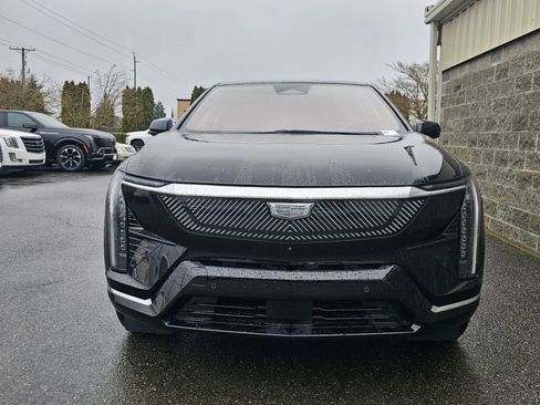 New 2026 Cadillac Optiq Luxury 1 image 13