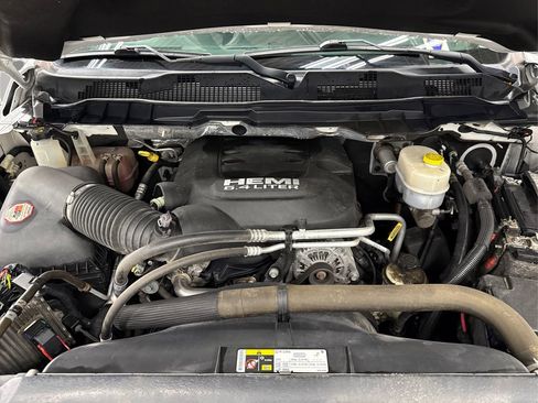 Used 2018 RAM 2500 Laramie w/ Convenience Group image 12