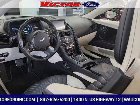 Used 2019 Aston Martin DB11 Volante image 20