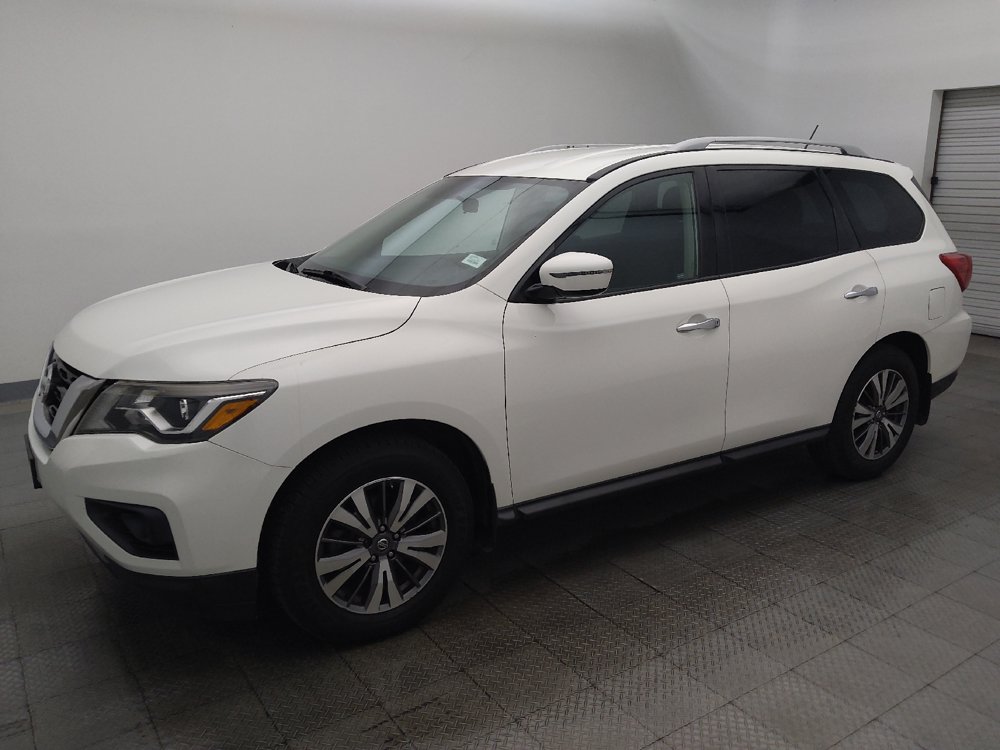 Used 2017 Nissan Pathfinder S AWD/4WD image 2