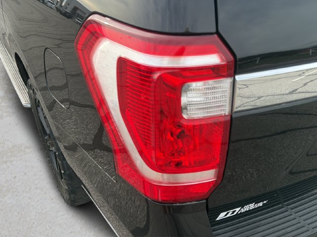 Used 2020 Ford Expedition Max XLT w/ Equipment Group 202A AWD/4WD image 27