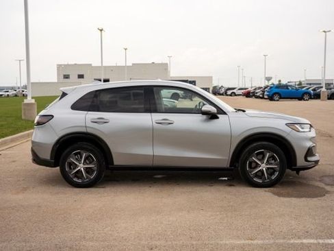 Used 2024 Honda HR-V EX-L image 8