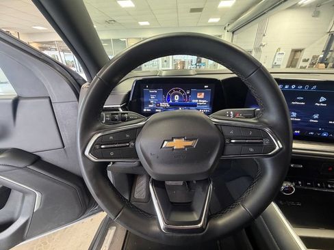 Used 2025 Chevrolet Tahoe LT AWD/4WD image 32
