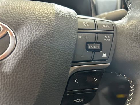 Used 2025 Toyota Camry SE w/ Convenience Package AWD/4WD image 25