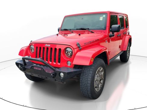 Used 2014 Jeep Wrangler Unlimited Rubicon w/ Connectivity Group AWD/4WD image 3