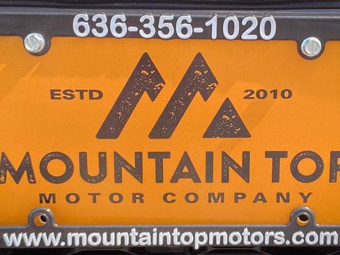 Used 2017 Ford Edge SE AWD/4WD image 3