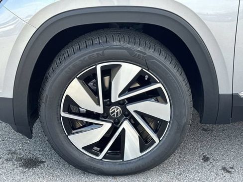 Used 2026 Volkswagen Atlas SEL AWD/4WD image 24
