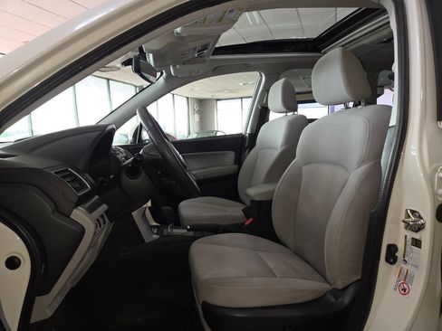 Used 2018 Subaru Forester 2.5i Premium AWD/4WD image 18