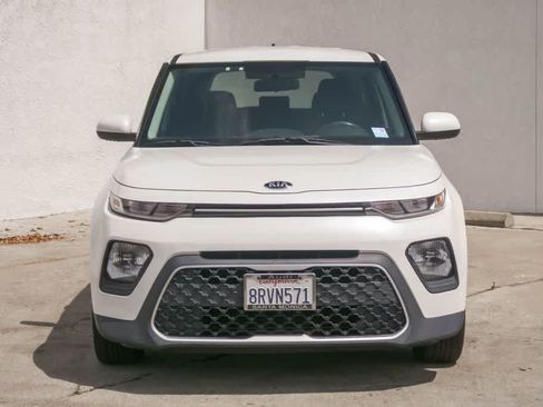 Used 2020 Kia Soul LX FWD image 2