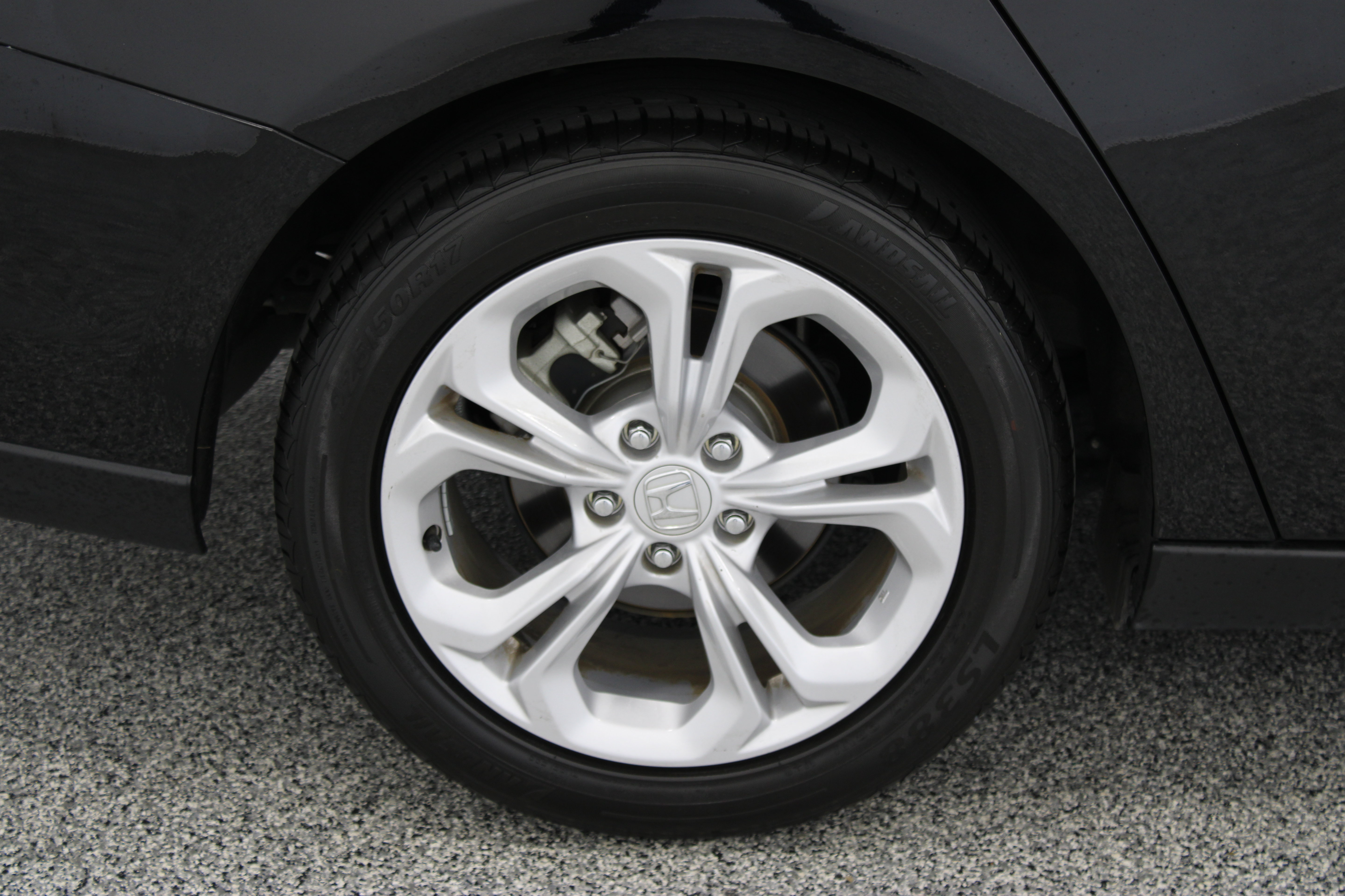 Used 2025 Honda Accord LX image 6