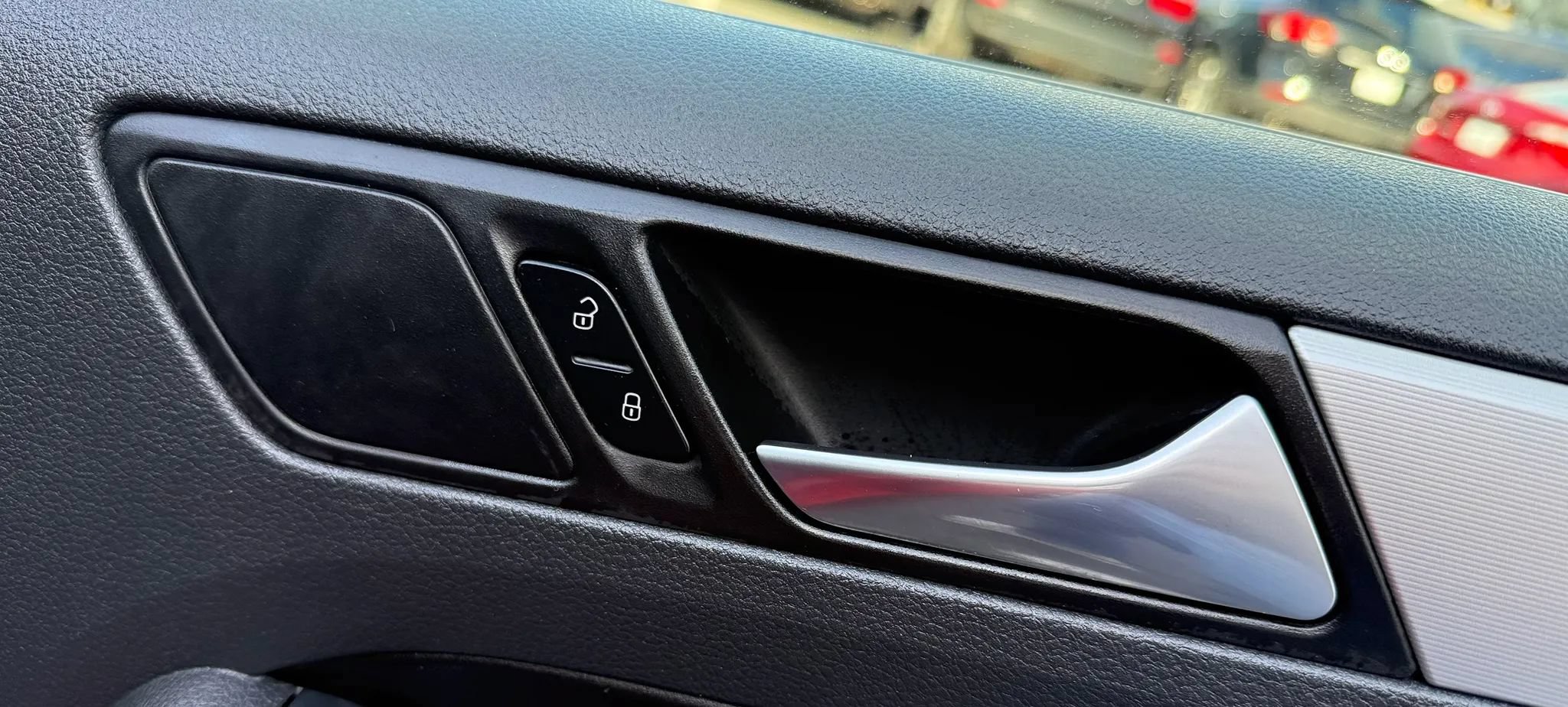 Used 2013 Volkswagen Jetta GLI Autobahn FWD image 37