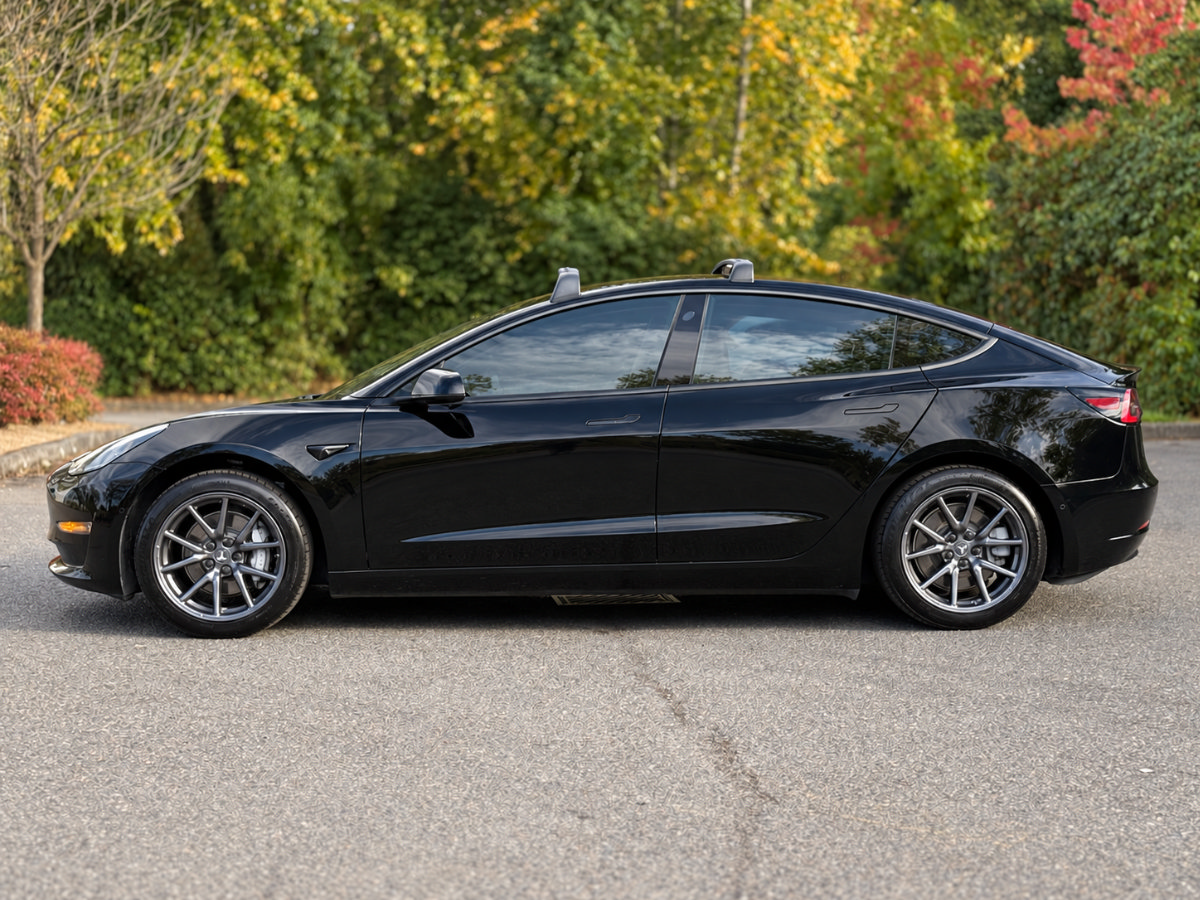 Used 2018 Tesla Model 3 Long Range RWD image 6