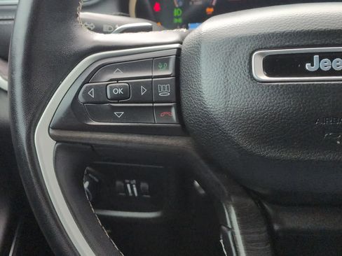 Used 2022 Jeep Grand Cherokee L Limited w/ Luxury Tech Group II image 26