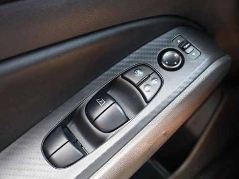 Certified 2025 Nissan Altima 2.5 SV FWD image 17