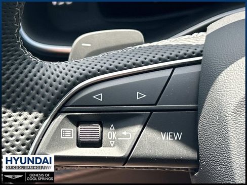 Used 2024 Audi SQ8 Prestige AWD/4WD image 33