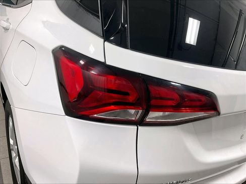 Used 2023 Chevrolet Equinox LT image 33