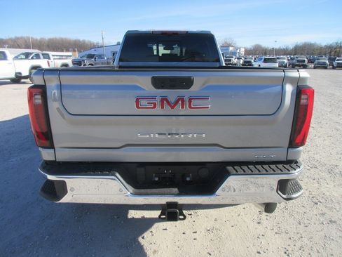 New 2026 GMC Sierra 3500 SLT w/ SLT Premium Package image 6
