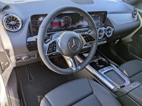 Used 2026 Mercedes-Benz GLA 250 4MATIC image 3