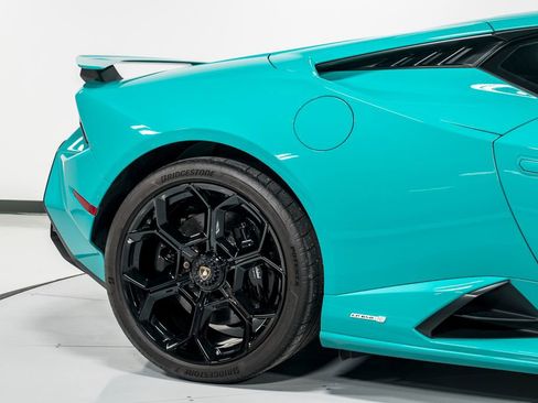 Used 2023 Lamborghini Huracan Tecnica image 48