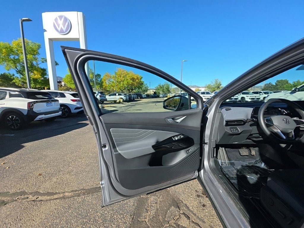 Certified 2023 Volkswagen ID.4 Pro S AWD/4WD image 10
