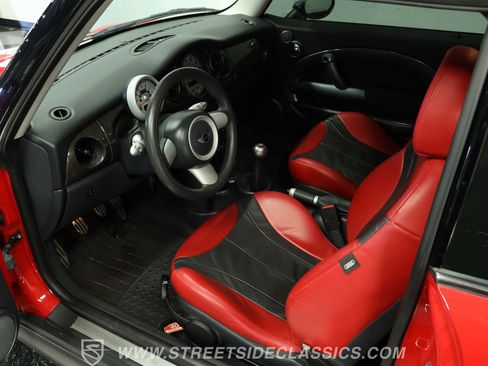 Used 2004 MINI Cooper S FWD image 4