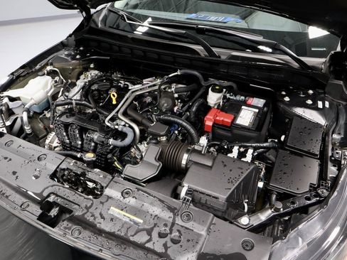 Certified 2025 Nissan Altima 2.5 SL image 17