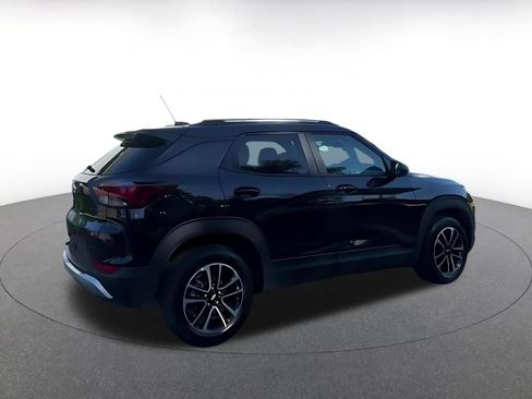 Used 2025 Chevrolet TrailBlazer LT AWD/4WD image 15