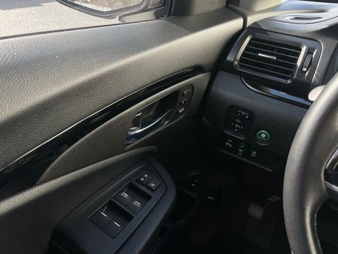 Certified 2022 Honda Pilot Touring image 23