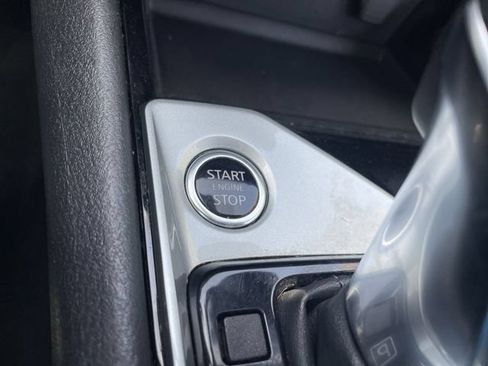 Used 2024 Nissan Altima 2.5 SV FWD image 16