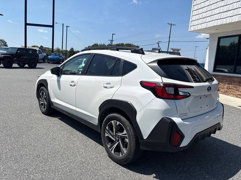 Used 2025 Subaru Crosstrek 2.5i Premium AWD/4WD image 7