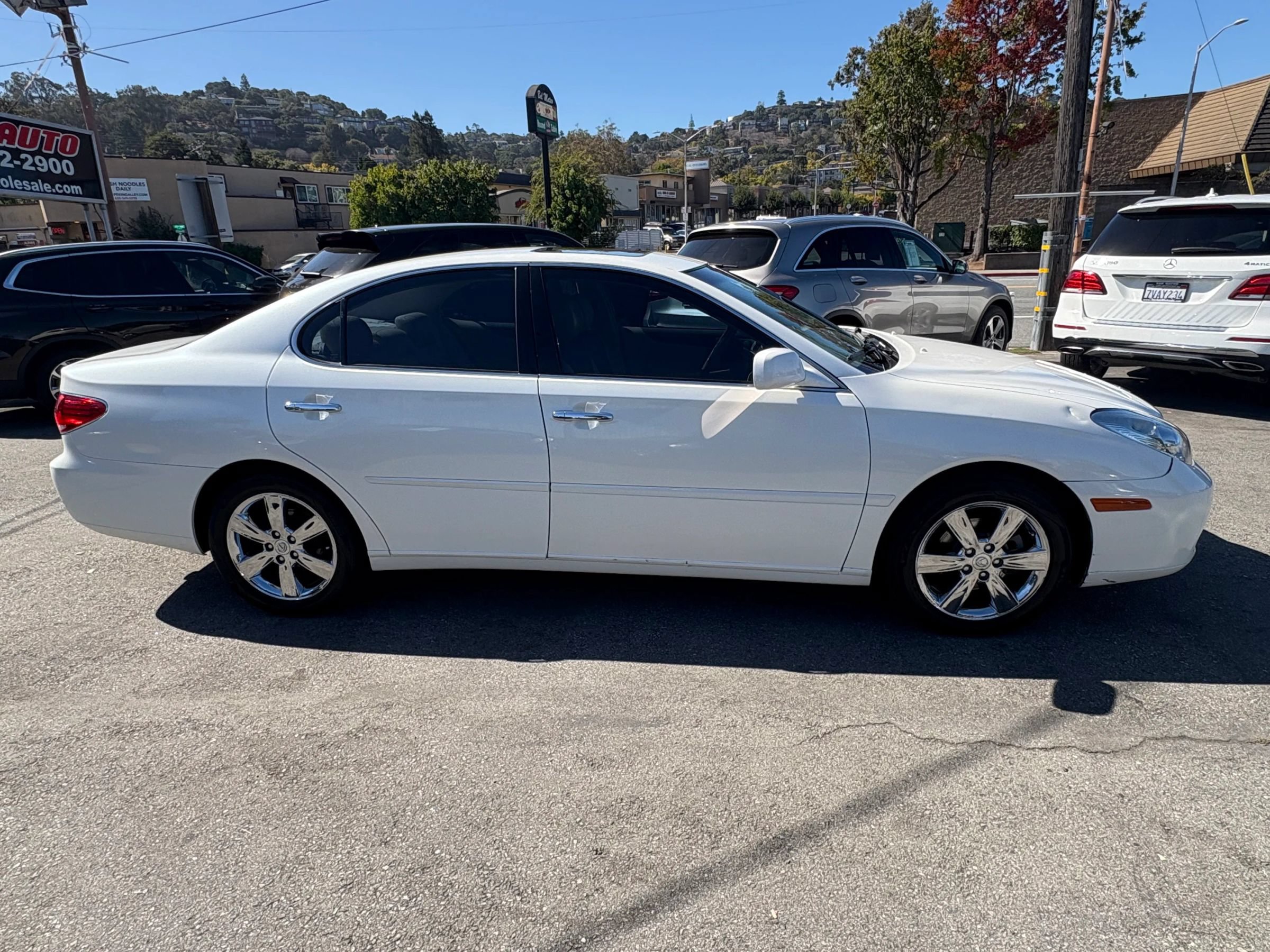 Used 2005 Lexus ES 330 FWD image 8