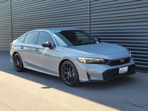 Used 2025 Honda Civic Sport image 9