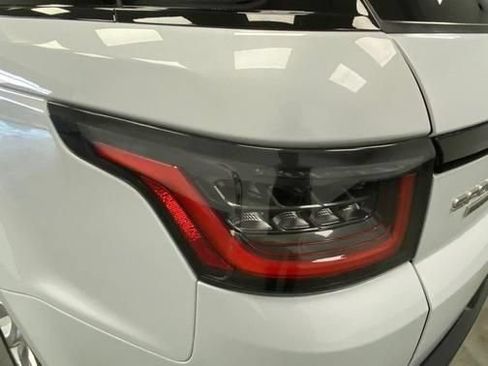 Used 2019 Land Rover Range Rover Sport Supercharged AWD/4WD image 14