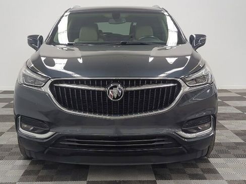 Used 2019 Buick Enclave Essence AWD/4WD image 2